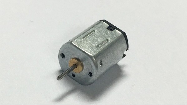 深圳微電機廠家為您揭秘：微電機的功率和電流電壓的關(guān)系